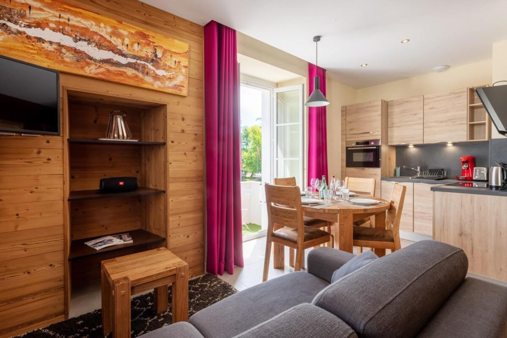 Carpates Annecy Rent Lodge ภายนอก รูปภาพ